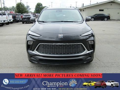 Used 2024 Buick Encore GX Avenir w/ Avenir Convenience Package AWD/4WD image 2