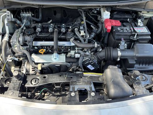 Used 2025 Nissan Versa SV FWD image 25