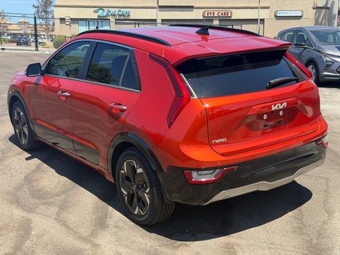 Used 2023 Kia Niro Wave FWD image 7