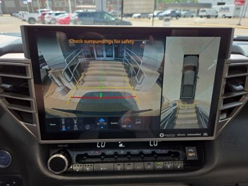 Used 2024 Toyota Tundra Limited AWD/4WD image 36
