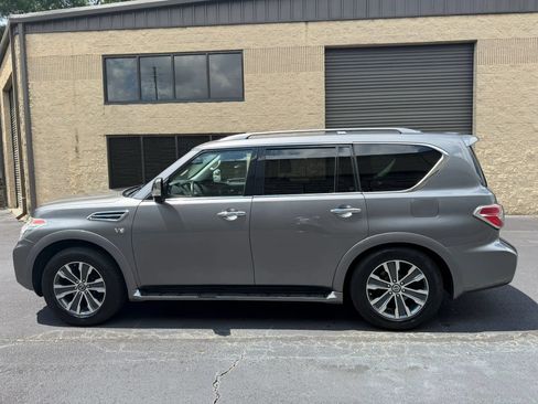 Used 2018 Nissan Armada SL w/ Moonroof Package AWD/4WD image 2