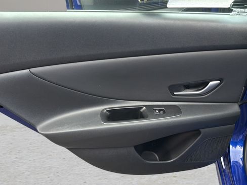 Used 2023 Hyundai Elantra SEL w/ Convenience Package FWD image 13