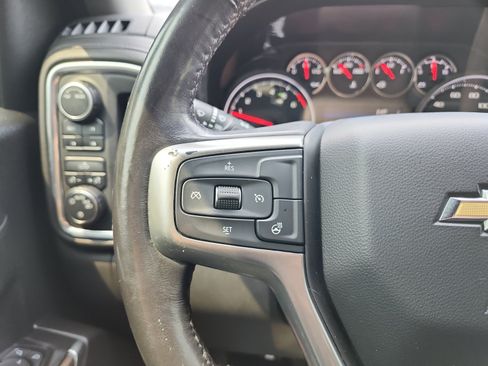 Used 2021 Chevrolet Silverado 1500 LT w/ Z71 Off-Road Package AWD/4WD image 27