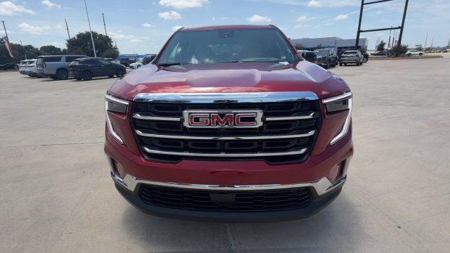 Certified 2026 GMC Acadia Elevation w/ Elevation Premium Package FWD image 3