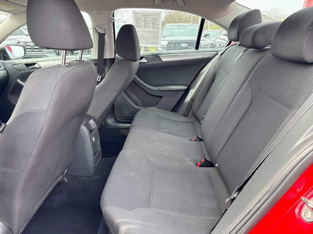 Used 2015 Volkswagen Jetta SE FWD image 21
