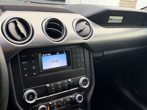 Used 2019 Ford Mustang GT image 10