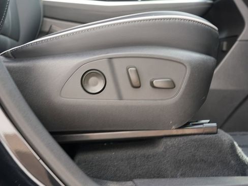 Used 2025 Buick Enclave Preferred image 30