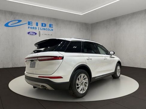 Certified 2021 Lincoln Corsair AWD image 10