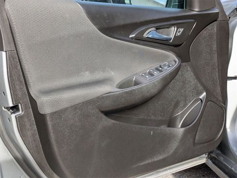 Used 2023 Chevrolet Malibu LT image 11