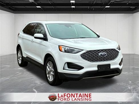 Used 2023 Ford Edge SEL image 7