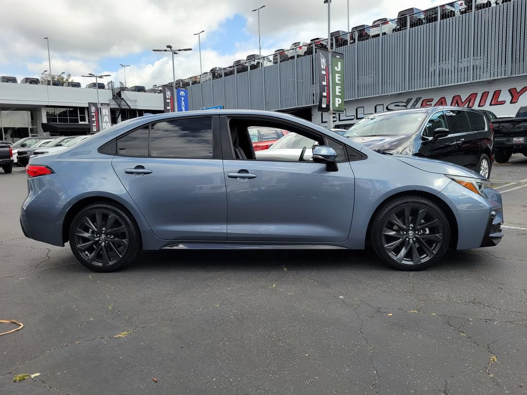 Used 2023 Toyota Corolla SE w/ SE Premium Package FWD image 29