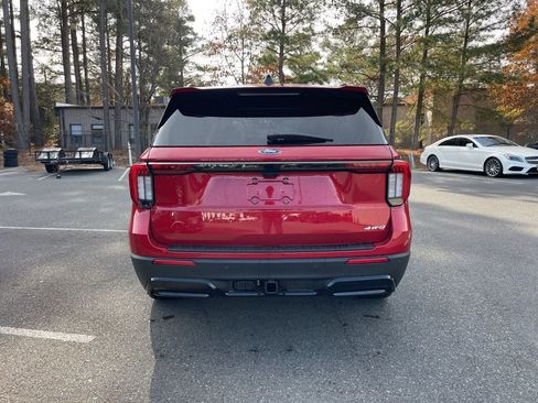 New 2026 Ford Explorer ST-Line w/ ST-Line Street Pack AWD/4WD image 5