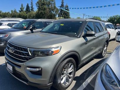Certified 2020 Ford Explorer XLT w/ Equipment Group 202A
