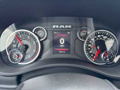 Used 2024 RAM 3500 Tradesman w/ Chrome Appearance Group image 7