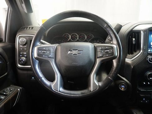 Used 2022 Chevrolet Silverado 1500 LT Trail Boss w/ Convenience Package II AWD/4WD image 18