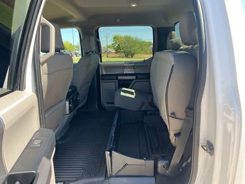 Used 2020 Ford F250 XLT w/ XLT Premium Package image 18