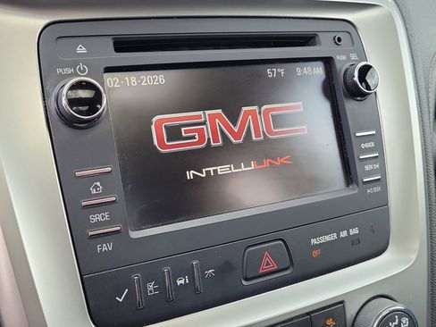 Used 2015 GMC Acadia SLE image 28