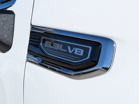 New 2026 GMC Sierra 1500 SLE w/ X31 Off-Road Package AWD/4WD image 12