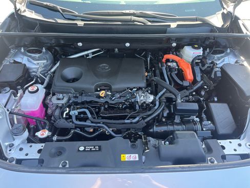 Used 2025 Toyota RAV4 LE AWD/4WD image 31