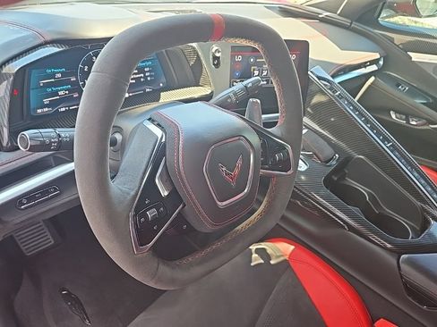 Used 2021 Chevrolet Corvette Stingray Premium Cpe w/ Z51 Performance Package RWD image 15