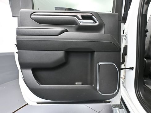 Used 2024 Chevrolet Silverado 2500 LTZ AWD/4WD image 38