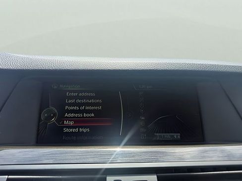 Used 2013 BMW 550i xDrive Sedan AWD/4WD image 21