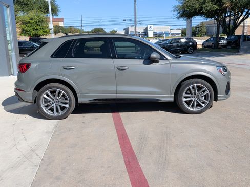 Used 2025 Audi Q3 2.0T Premium AWD/4WD image 11