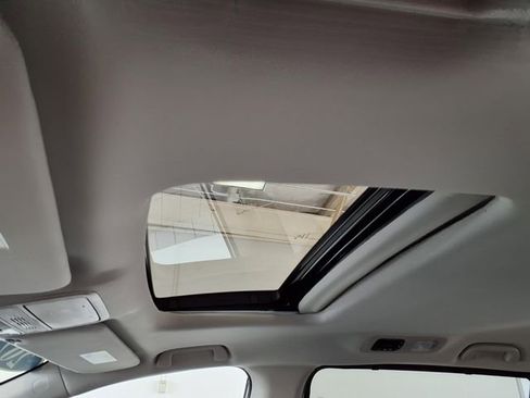 Certified 2025 Honda Odyssey EX-L image 6
