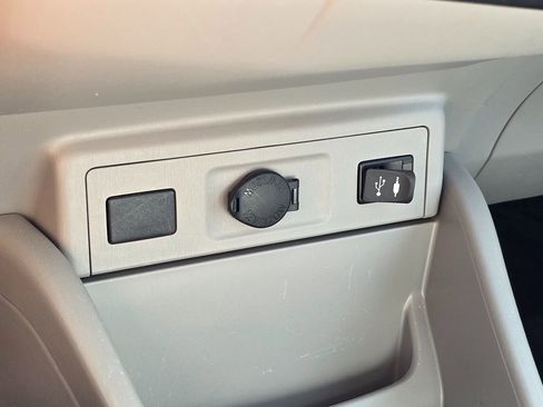 Used 2015 Toyota Prius V Three FWD image 38