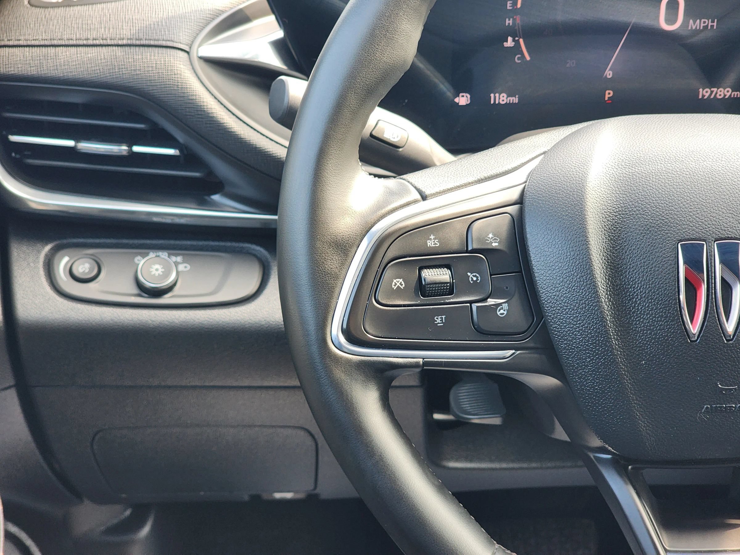 Used 2024 Buick Envista Sport Touring w/ Convenience I Package FWD image 11