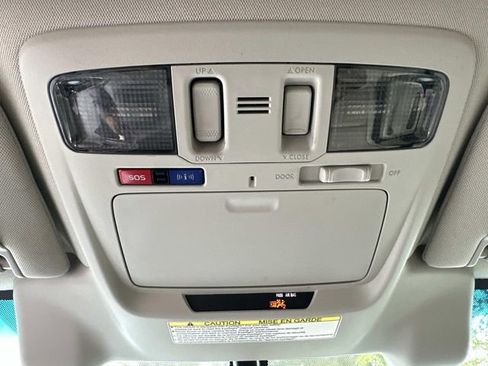 Used 2018 Subaru Outback 2.5i Limited image 24