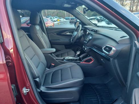 Used 2023 Chevrolet TrailBlazer RS w/ Sun and Liftgate Package image 19