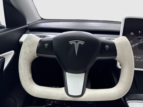 Used 2022 Tesla Model Y Performance AWD/4WD image 19