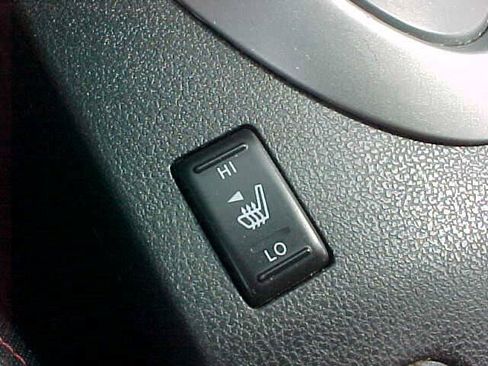 Used 2012 Nissan Rogue SL AWD/4WD image 20