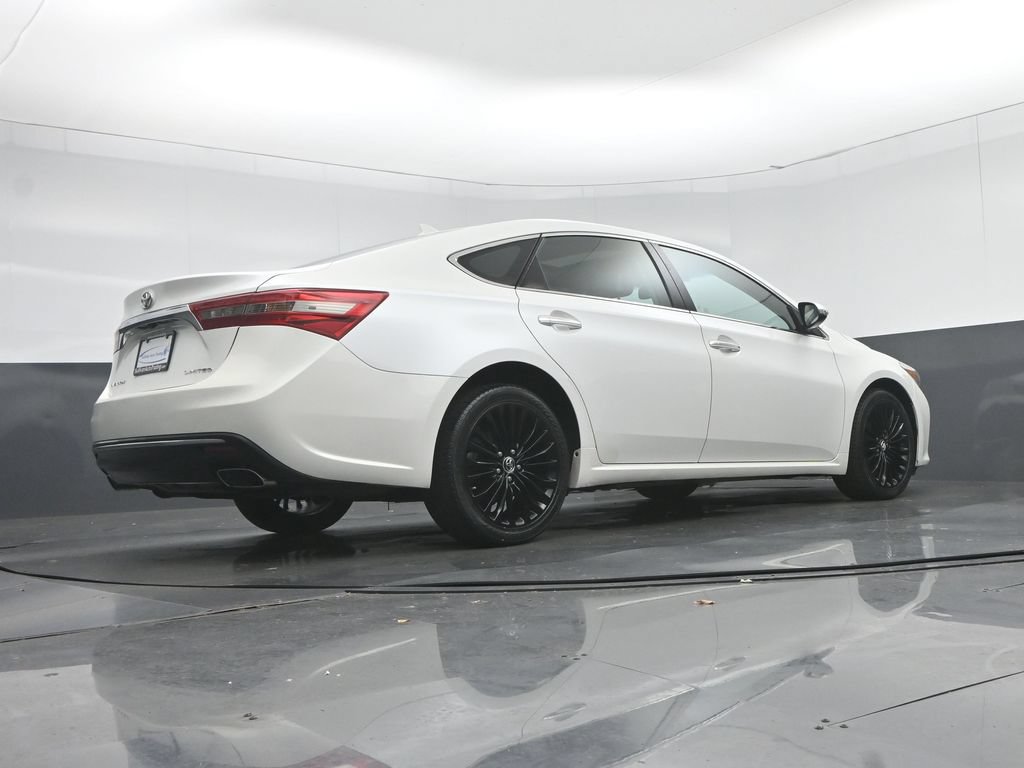 Used 2016 Toyota Avalon Limited w/ Toyota Safety Sense Package FWD image 56