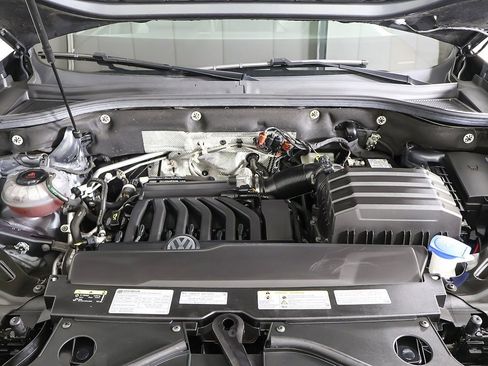 Used 2021 Volkswagen Atlas SE image 20