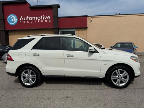 Used 2012 Mercedes-Benz ML 350 BlueTEC 4MATIC image 4