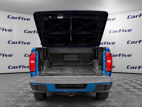 Used 2022 Chevrolet Colorado LT w/ LT Convenience Package AWD/4WD image 12