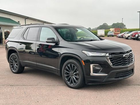 Used 2023 Chevrolet Traverse RS AWD/4WD image 7