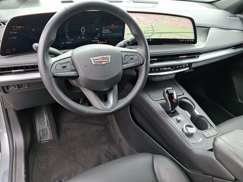 Certified 2025 Cadillac XT4 Premium Luxury image 15