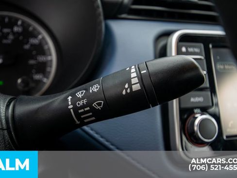 Used 2023 Nissan Versa SV image 22