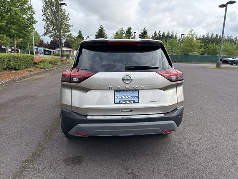 Used 2021 Nissan Rogue SL w/ Premium Package AWD/4WD image 6