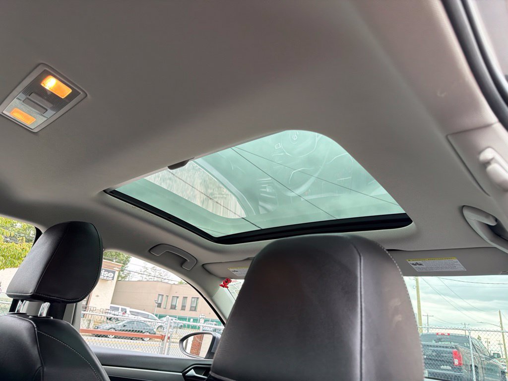 Used 2019 Volkswagen Jetta SE FWD image 19