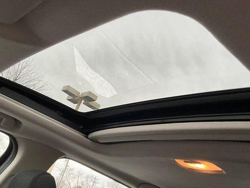 Used 2015 Honda Fit EX image 19