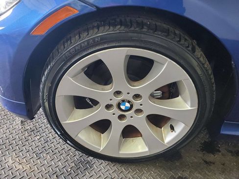Used 2011 BMW 328i xDrive Wagon AWD/4WD image 21