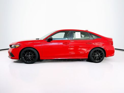 Used 2023 Honda Civic Sport image 4