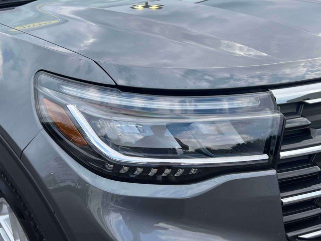 Used 2026 Ford Explorer Active AWD/4WD image 10