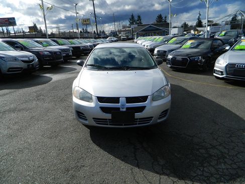 Used 2004 Dodge Stratus SE image 3
