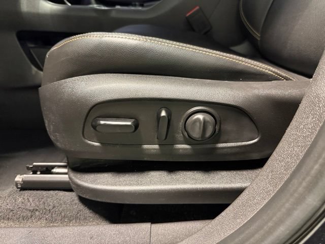 Used 2020 GMC Terrain SLT w/ Preferred Package AWD/4WD image 15