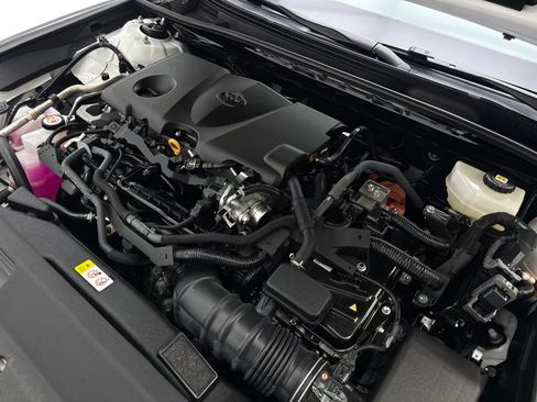 Used 2025 Toyota Camry LE FWD image 75